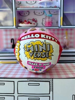 Hello Kitty Mini Verse Make It Mini Food Surprise Ball -